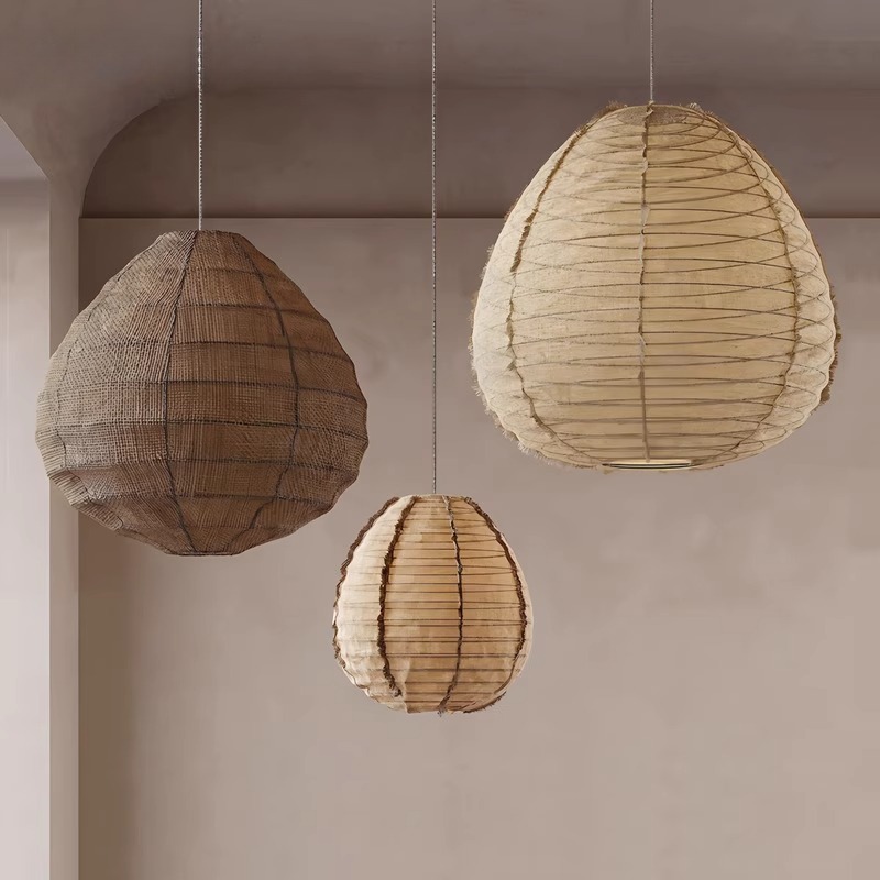 Japońskie metalowe lampy wiszą – Switching Coffee To Tea recenzja i cena